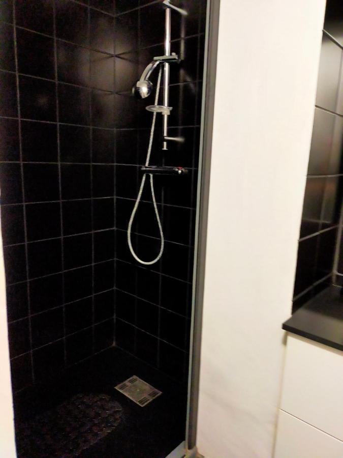 Appartement En Duplex Au 3Ieme Etage Sans Ascenseur Hyères Eksteriør bilde