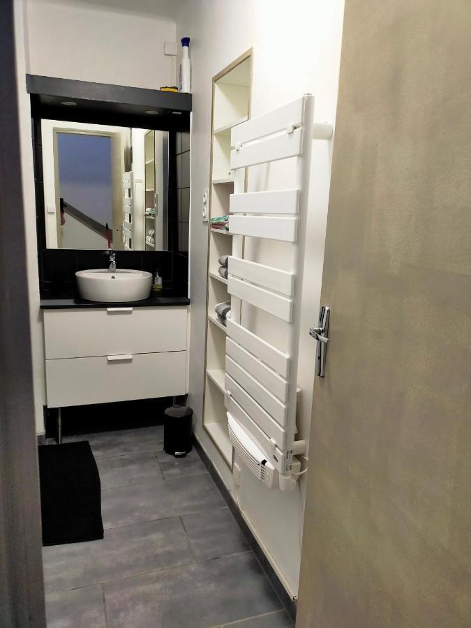 Appartement En Duplex Au 3Ieme Etage Sans Ascenseur Hyères Eksteriør bilde