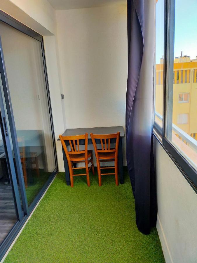 Appartement En Duplex Au 3Ieme Etage Sans Ascenseur Hyères Eksteriør bilde