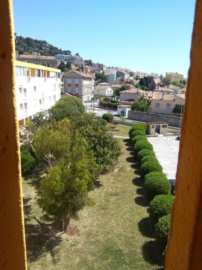 Appartement En Duplex Au 3Ieme Etage Sans Ascenseur Hyères Eksteriør bilde